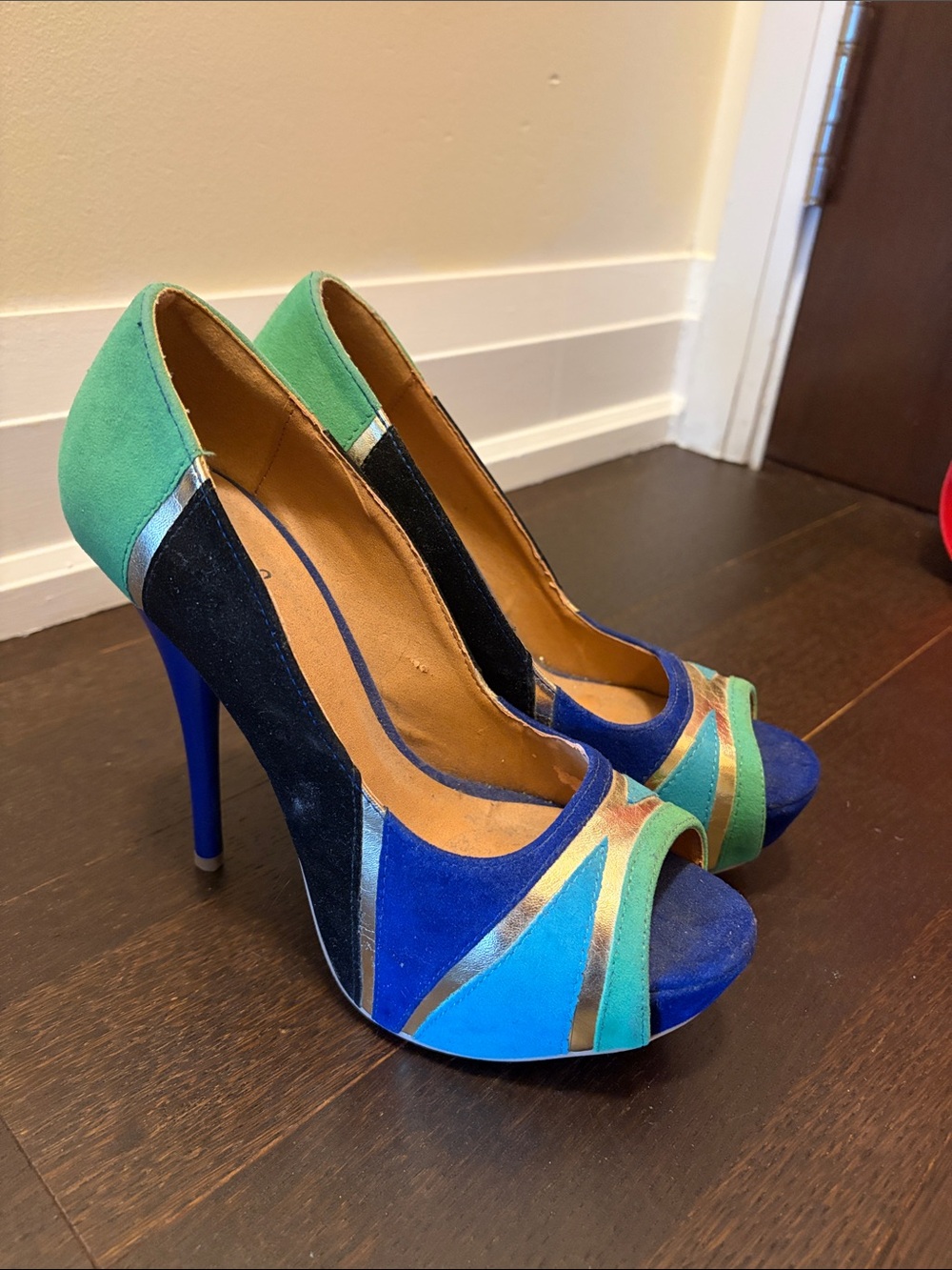 Qupid Multicolor Blue Green Gold Peep-Toe Platform Heels